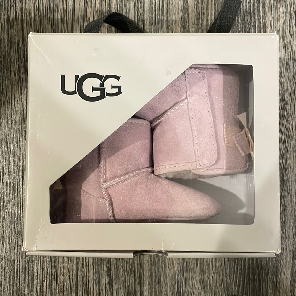 UGG JESSE BOW BOOTIES